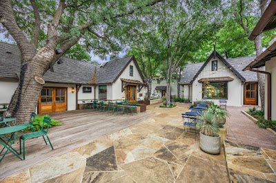 The Courtyard at Elk & Main photo 28