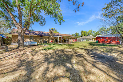 1075 Oak Ridge Dr
