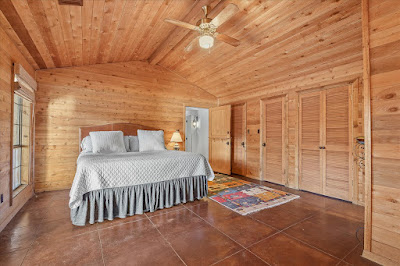 135 Perry Lane photo 6