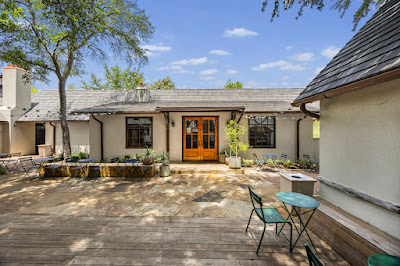 The Courtyard at Elk & Main photo 99