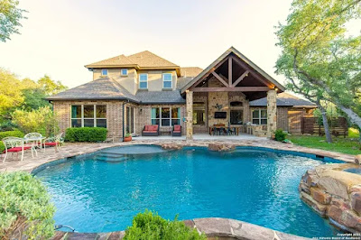 1040 Glenwood Loop
