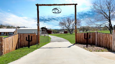 800 Quarter Horse Circle photo 29