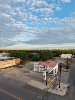 204 W Main Street photo 2