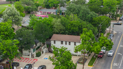 The Courtyard at Elk & Main photo 16