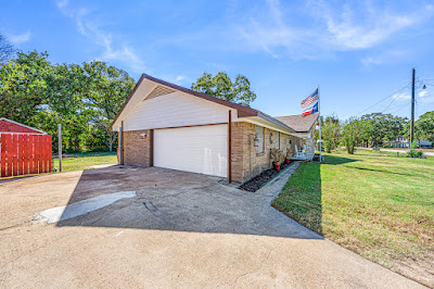 1075 Oak Ridge Dr photo 6