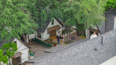 The Courtyard at Elk & Main photo 1