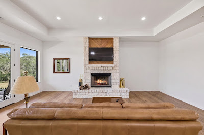 879 Latigo Blvd photo 7