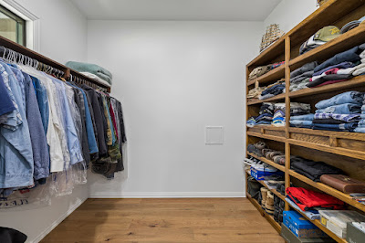 879 Latigo Blvd photo 31