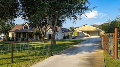 1413 Country Hills DR photo 3