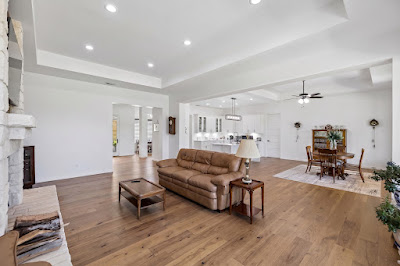 879 Latigo Blvd photo 8
