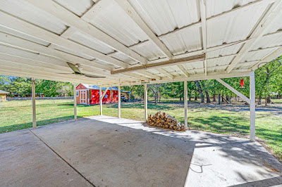 1075 Oak Ridge Dr photo 5