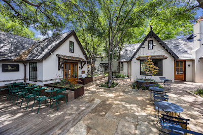 The Courtyard at Elk & Main photo 97